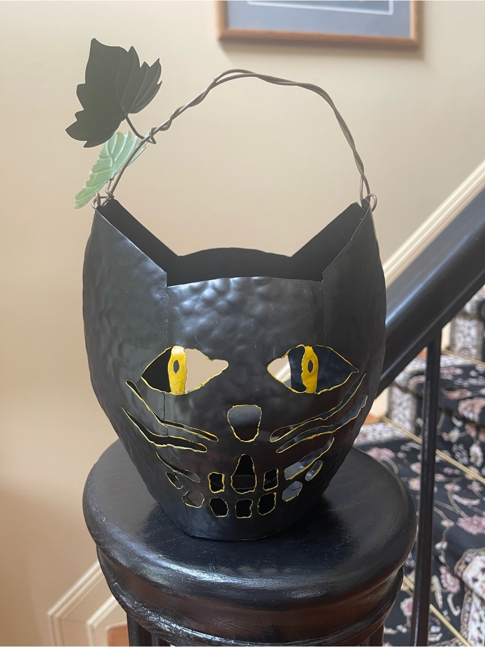 Vtg Repro HALLOWEEN Decor Cut Metal Black Cat Pumpkin Bucket Handle CREEPY 10.5”